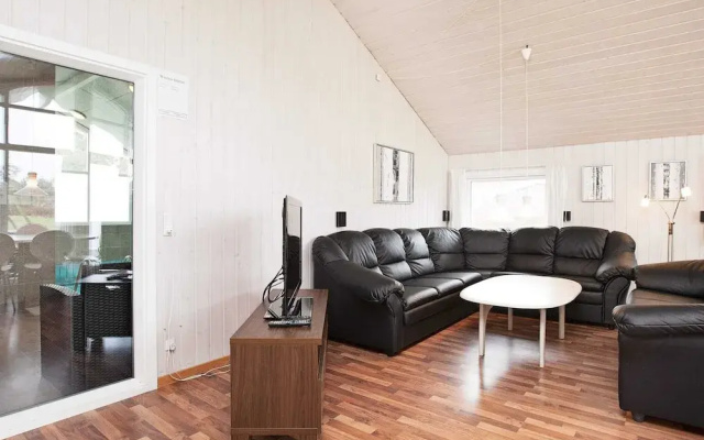 4 Star Holiday Home in Vaeggerlose