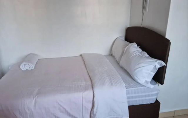 Cozy studio with WIFI &Parking in South B