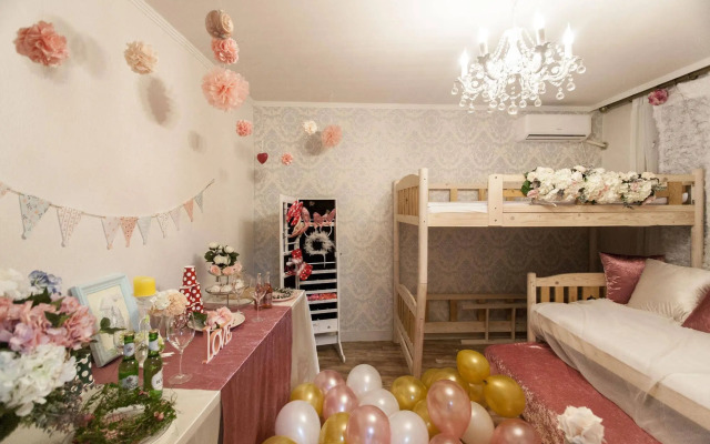 Unni House
