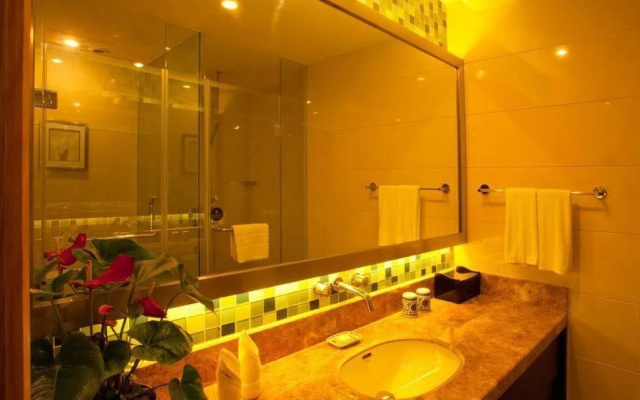 ZTG MingTing ShunChang Hotel