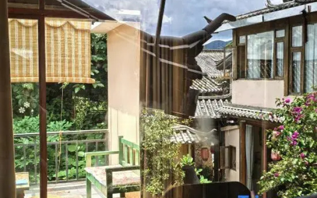 Lijiang Shuhe Old Town Yafei Snow Mountain Dream Homestay