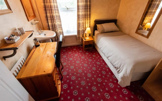 Aarondale Guest House