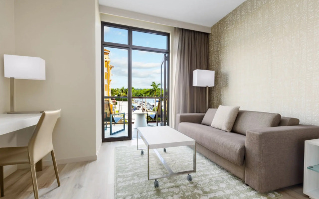 AC Hotel Naples 5th Avenue