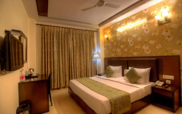 JPS RESIDENCY By ALPINE TREE