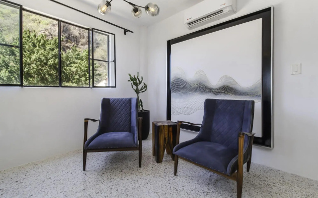 Cuale Condo Retreats