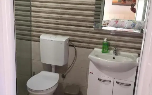 Romantic Studio Flat Near Seashore in Ulcinj