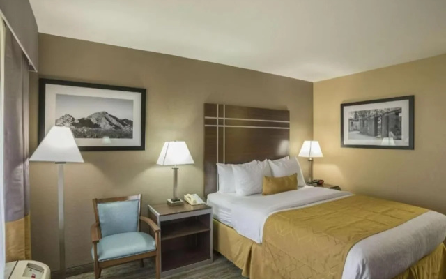 Quality Inn Phoenix North I-17