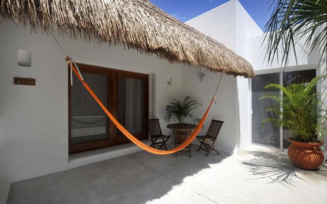 Hotel Rancho Encantado вид на фасад
