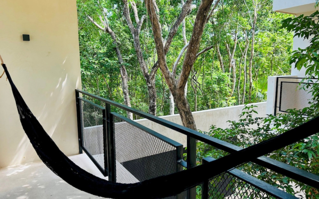 Jungle View Studio S19 Private Balcony Hammock Pool