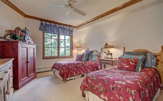 Settler'S Lodge 204