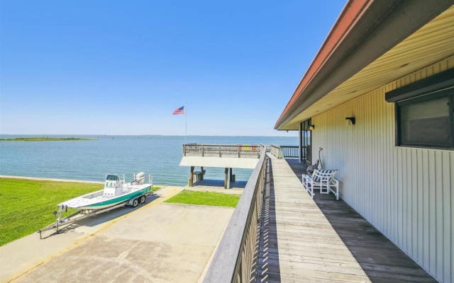 Bayfront Retreat