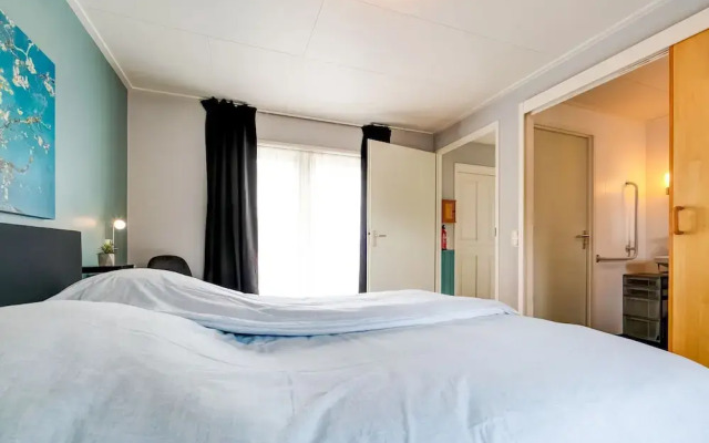 Elegant Chalet in Anjum near Lauwersmeer Lake