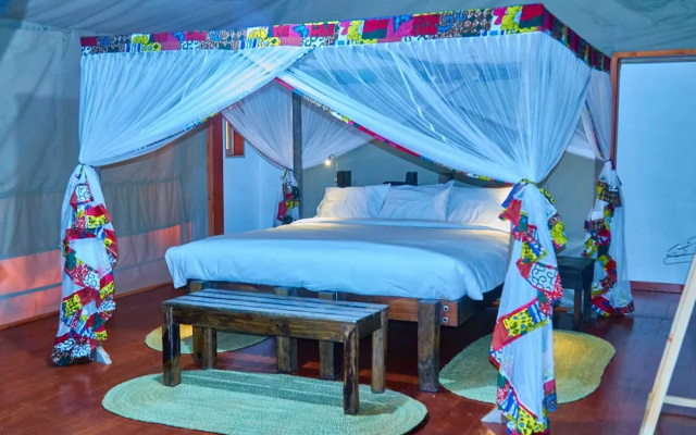 Njia Panda Tented Lodge And Campsite