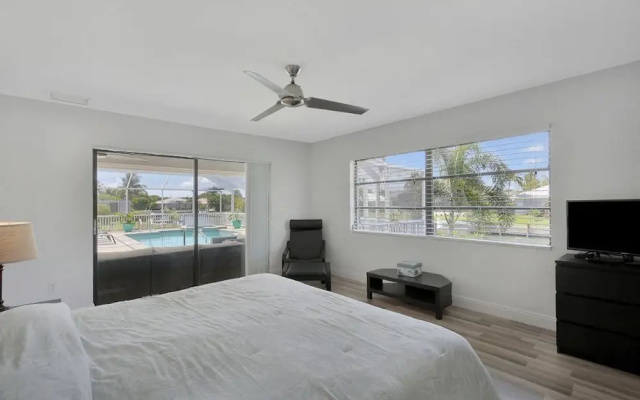 Spinnaker Dr Home