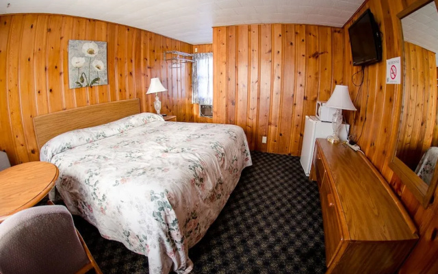 Twi-lite Motel