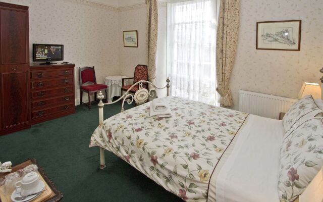 Отель Ashurst Lodge комната для гостей