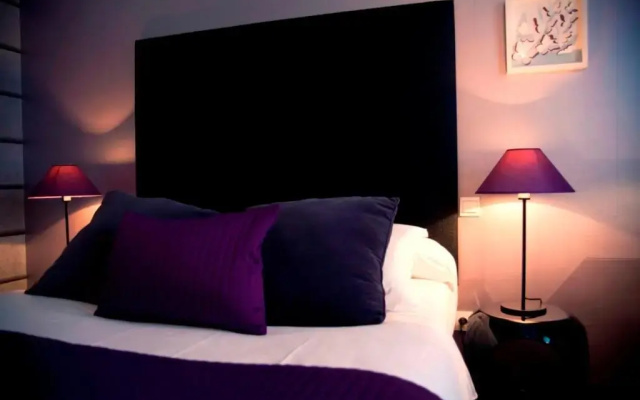 DM hotel