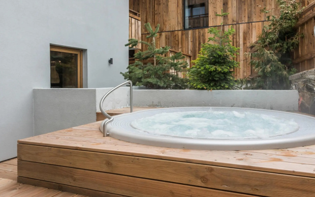 KAURI - Luxury apartment with spa and gym