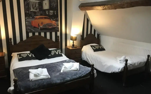 The Swan Hotel Smoke & Taphouse