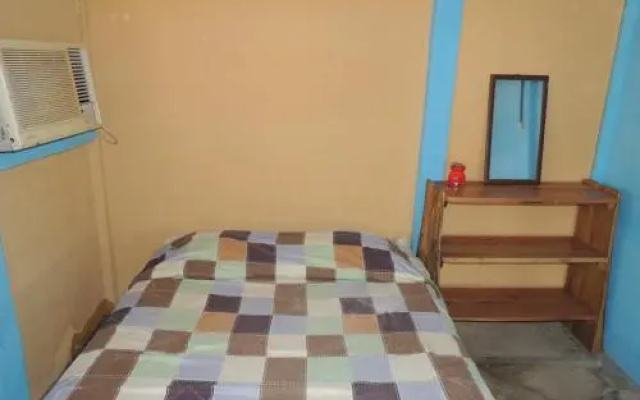 Backpackers Beach Hostel
