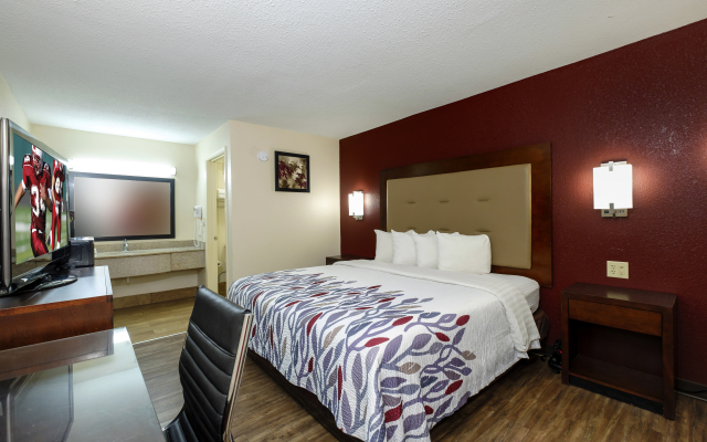 Red Roof Inn Columbus, MS