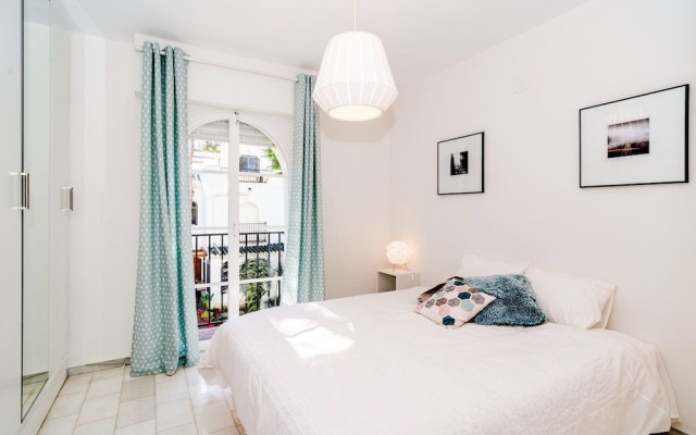 SE-Spacious townhouse in Nueva Andalucia Roomservice