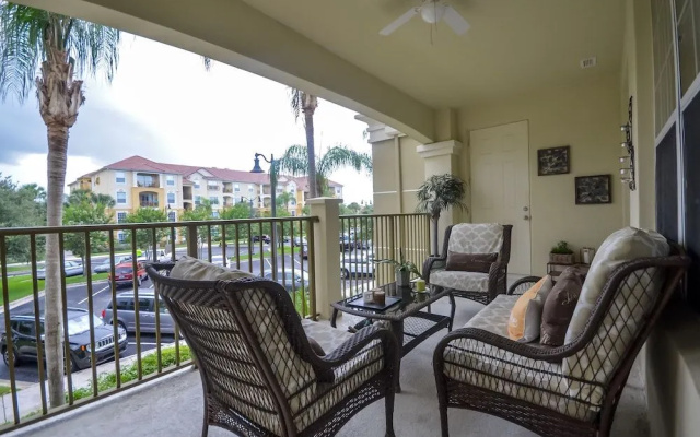 The Loft Deluxe 2 Bedroom Condo by Redawning