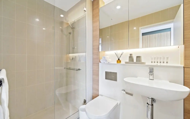 Modern, Ultra Clean in the Heart of Convenience