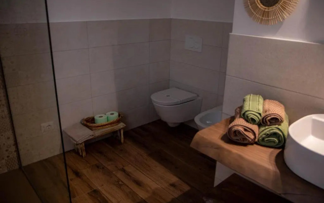 Lora Giusta Guest House