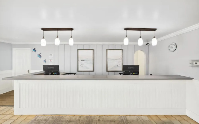 Seahaven Beach Hotel