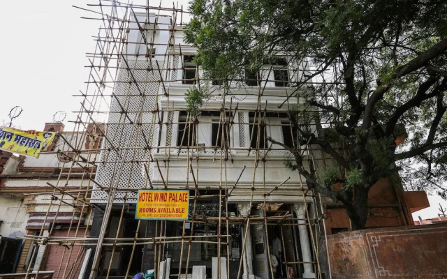 OYO 15556 Hotel Wind Palace