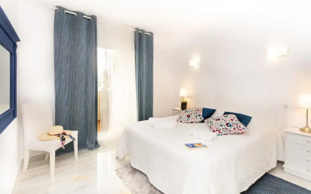 Calahonda Elegance With Pool And Sea View