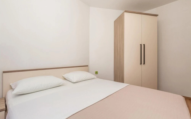 Nice Home in Povljana With Wifi and 2 Bedrooms