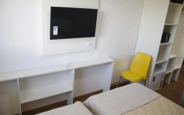 Vincenzo Hotel
