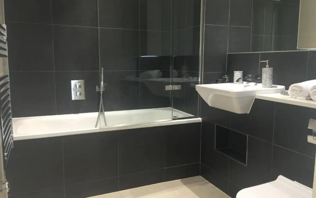 Grand Serviced Apartments*****