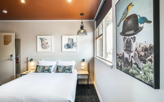 Brown Jug Hotel