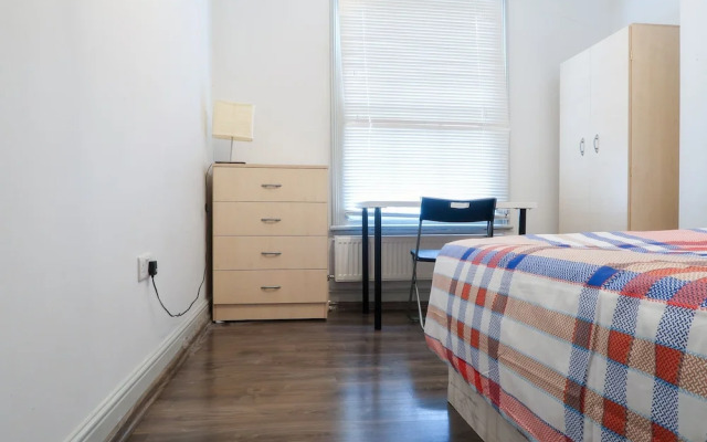 Clemence Street - Deluxe Single Guest Room 5