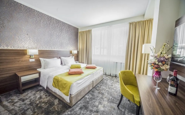 Hotel Marshal
