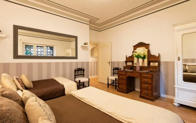 Vatican House Apartment