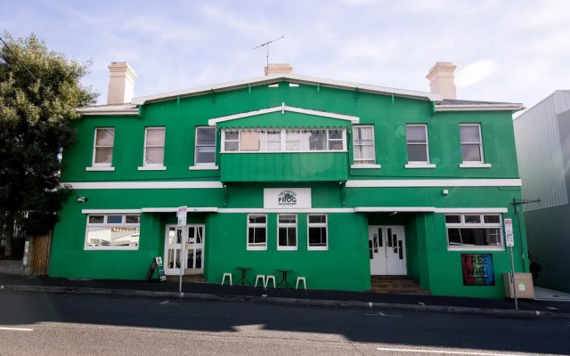 The Pickled Frog - Hostel
