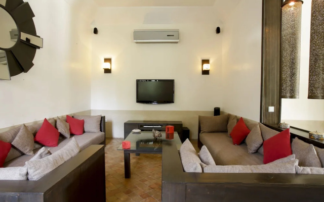 Villa Abalya 24