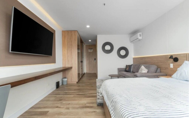 Go Living Suites - 1015