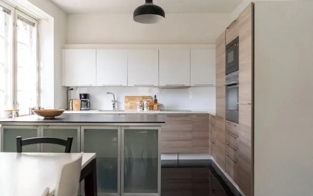 Spacious apt in Vibrant Kallio