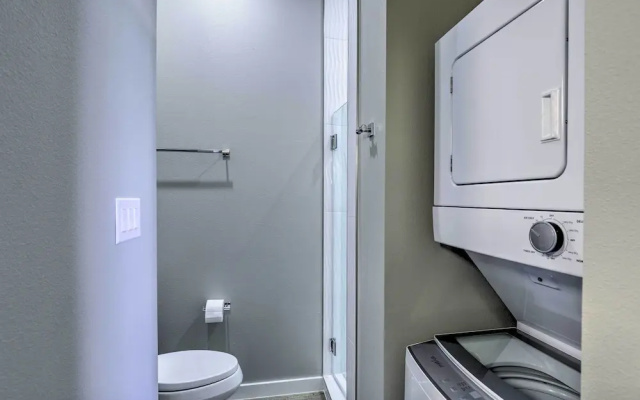 San Marcos Apartment w/ Off-street Parking!