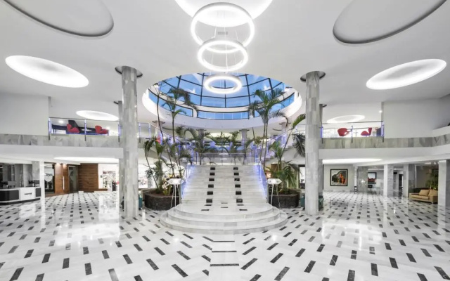Elba Lanzarote Premium Suites