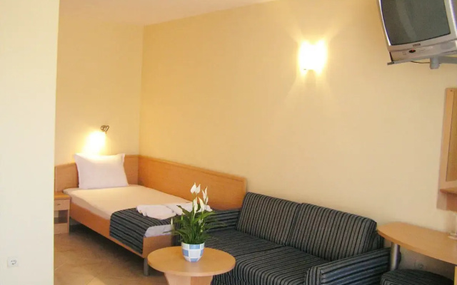Briz Hotel