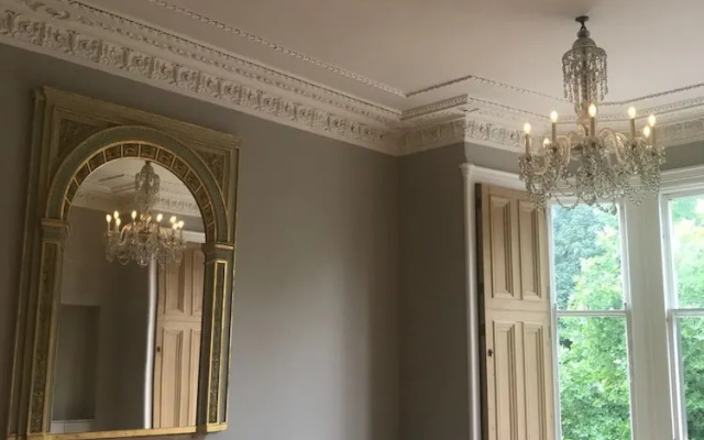 Luxurious 3-bed Apartment in Conservation Area