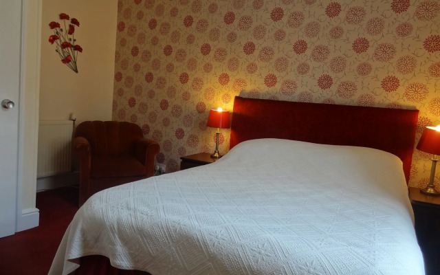 The Edward Hotel