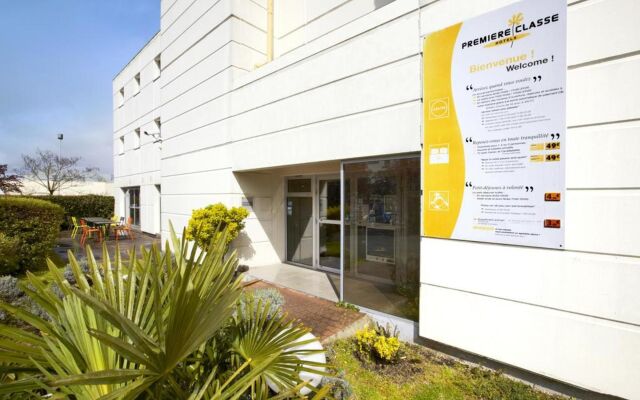 Отель Première Classe Bordeaux Nord - Lac Франция, Бордо - отзывы, цены и фото номеров - забронировать отель Première Classe Bordeaux Nord - Lac онлайн вид на фасад