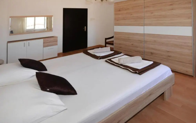 Apartments Lidija